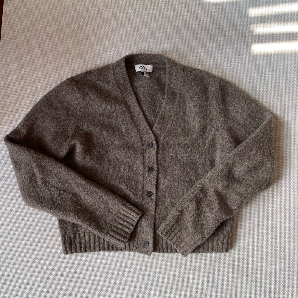 COS Cropped Women's grey Cardigan Sweater